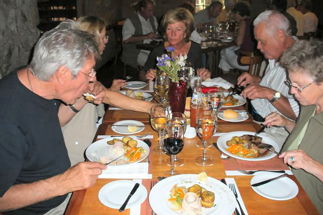 DSCF0678-Mittagessen im El Meson Nerudiano 