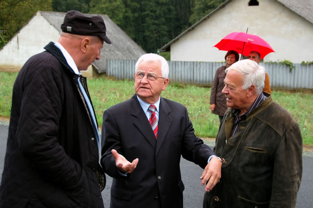 DSC_2281.EBV22_Stegersbach_2008_Baumpflanzung